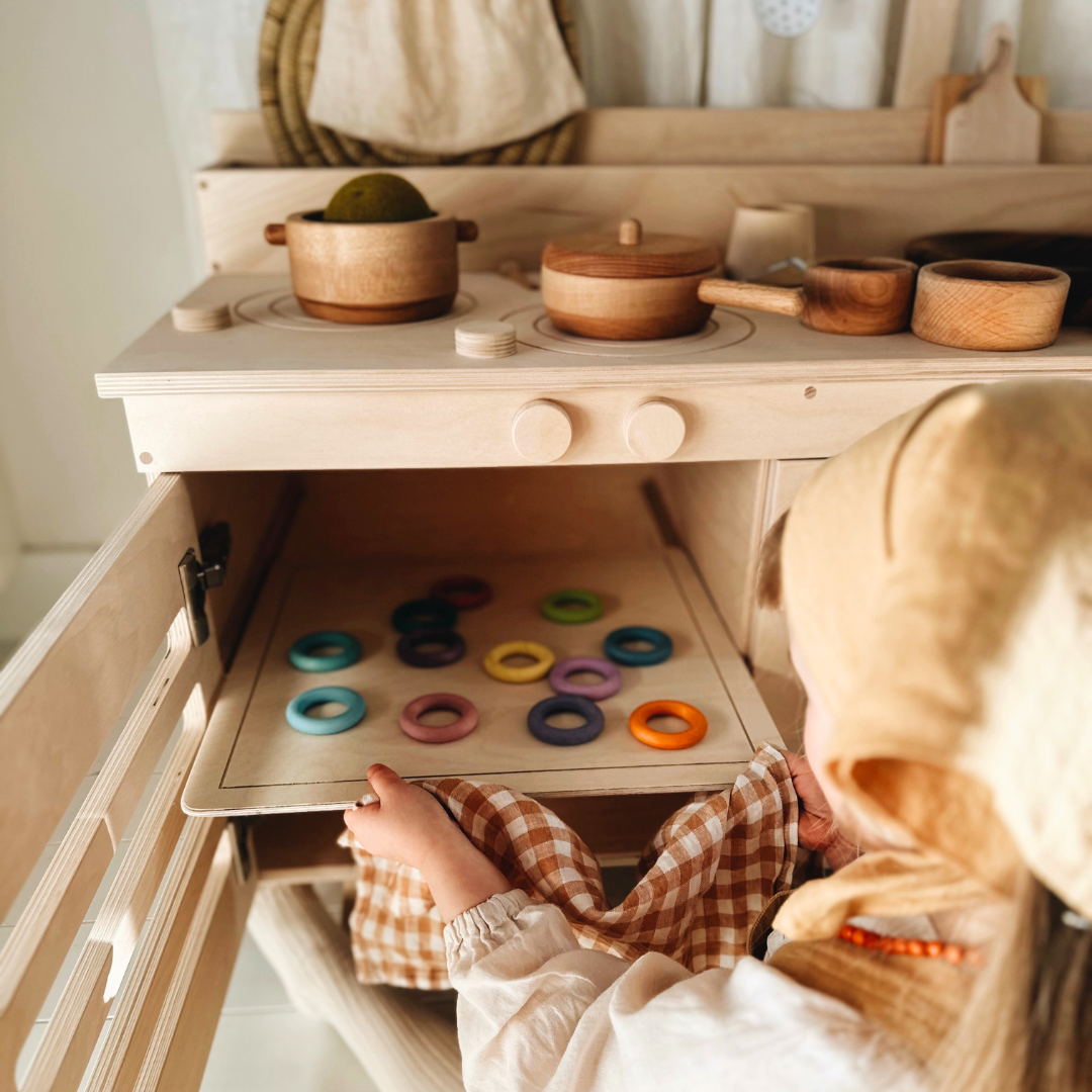 UMI play kitchen